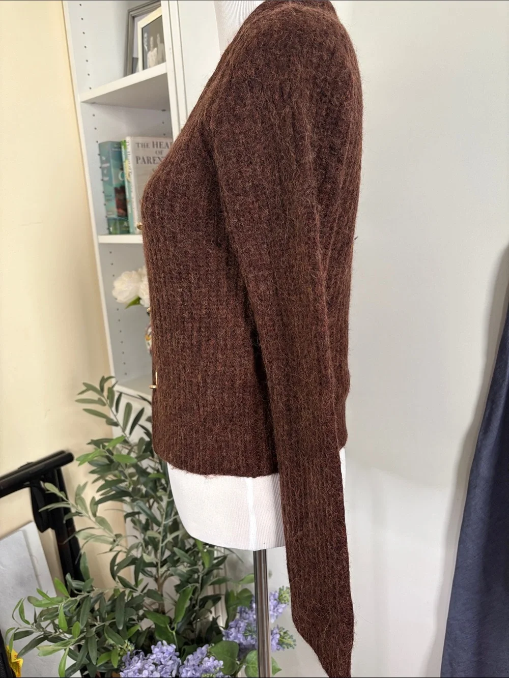 Cult Gaia Brown Wool Gold-Tone Link Closure V-Neck Cardigan Sweater L - Picture 6 of 7